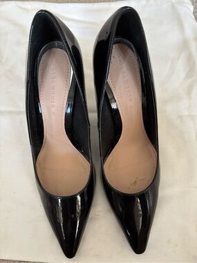 Zara Black Patent Pointed-Toe Pumps - Sleek Heels